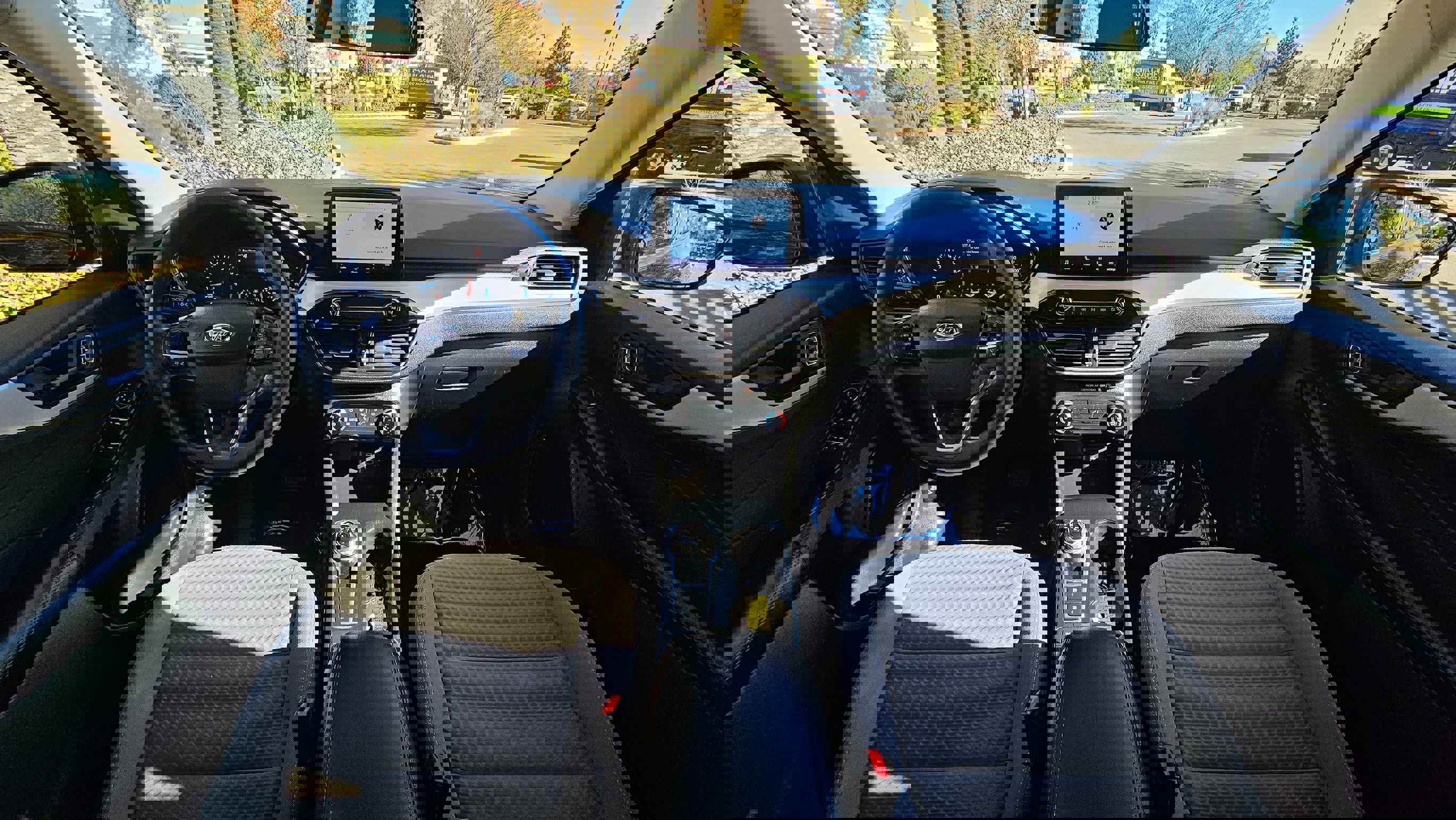 Used 2022 Ford Escape SE image 18