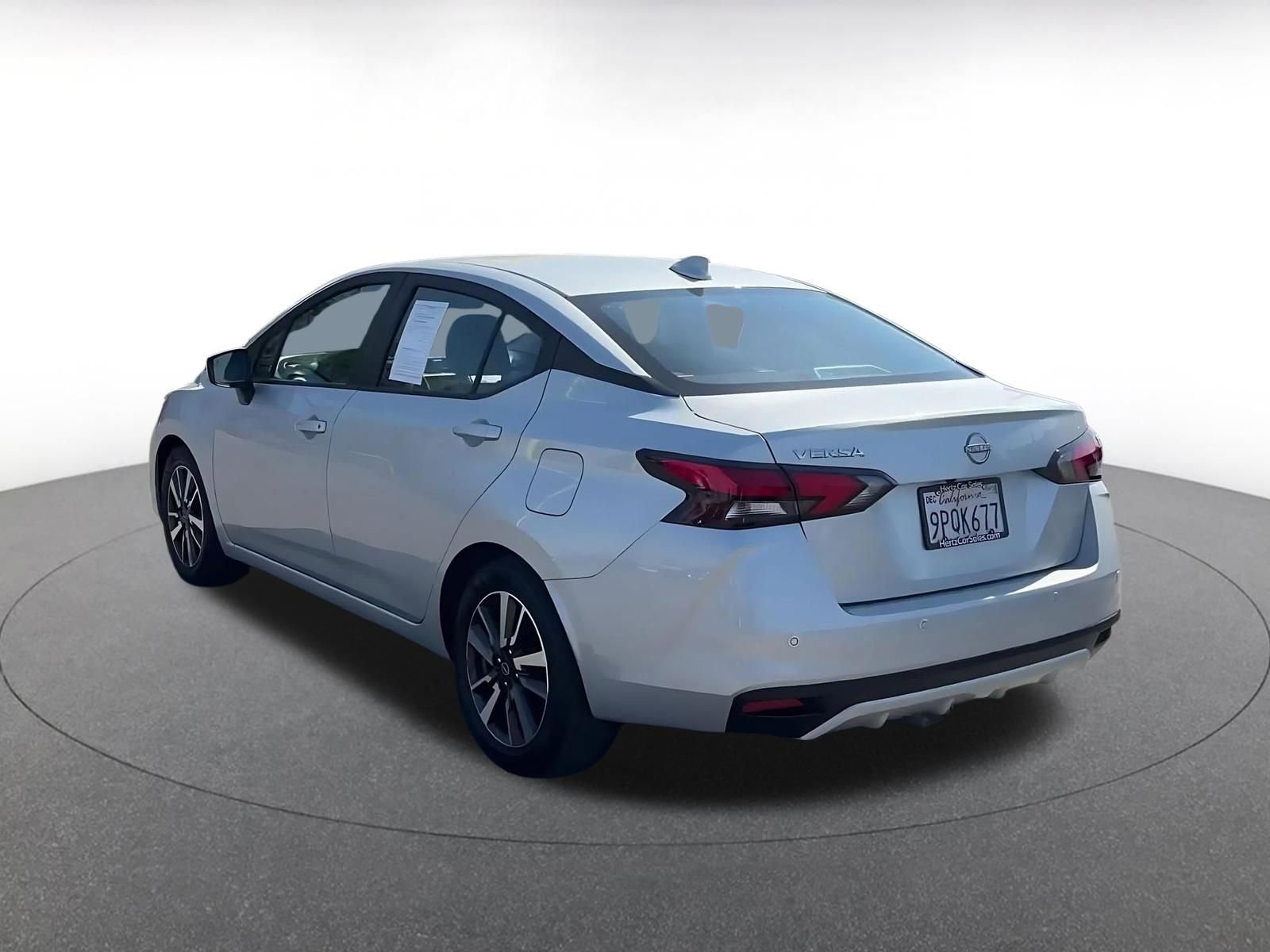 Used 2025 Nissan Versa SV image 11