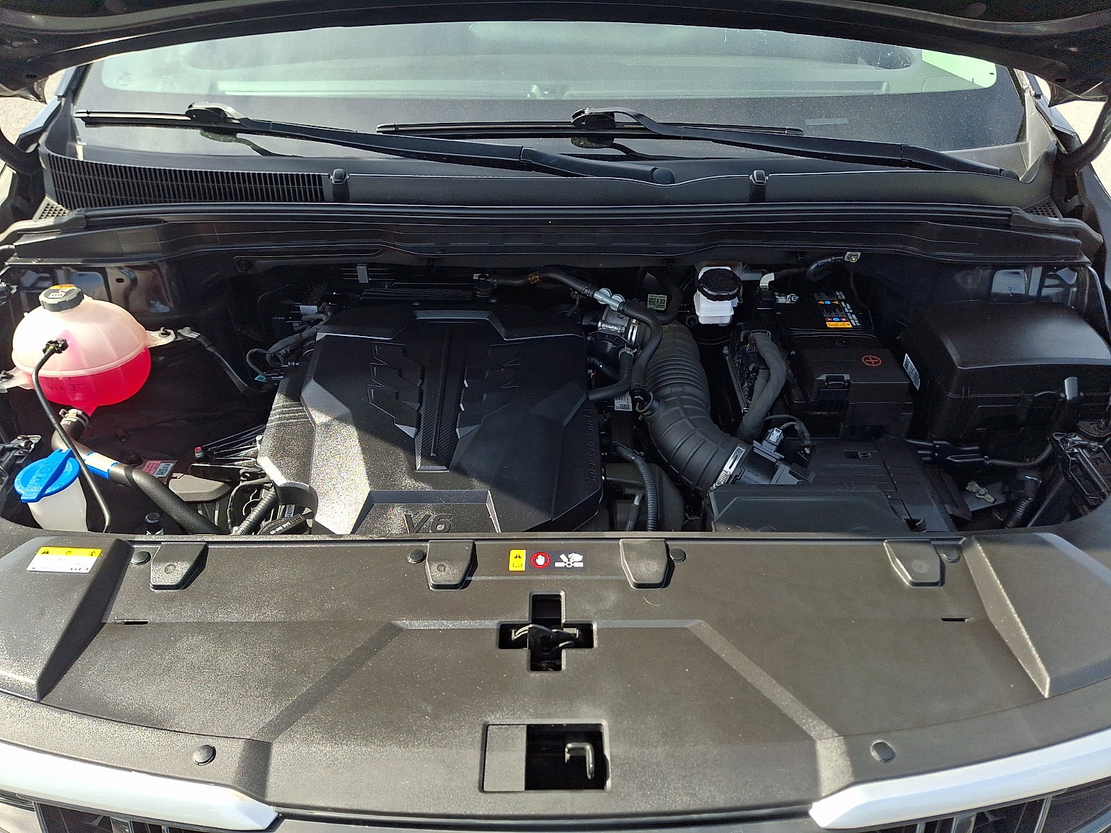 Used 2024 Kia Carnival LX FWD image 29