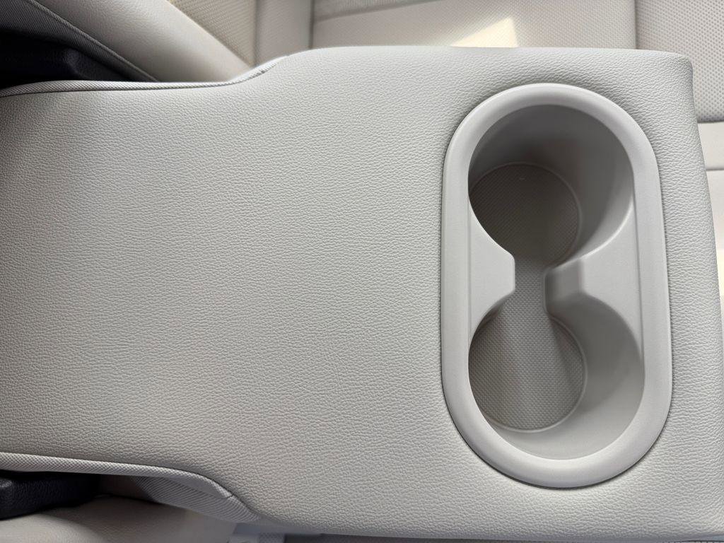 New 2025 Hyundai Sonata Limited image 22