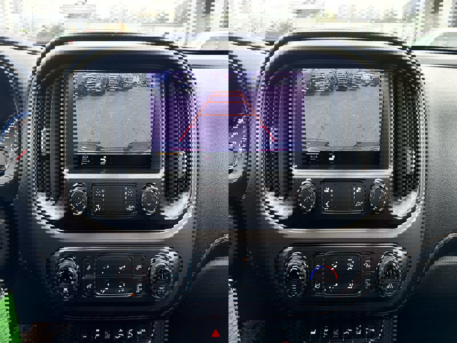 Used 2022 GMC Canyon AT4 AWD/4WD image 17