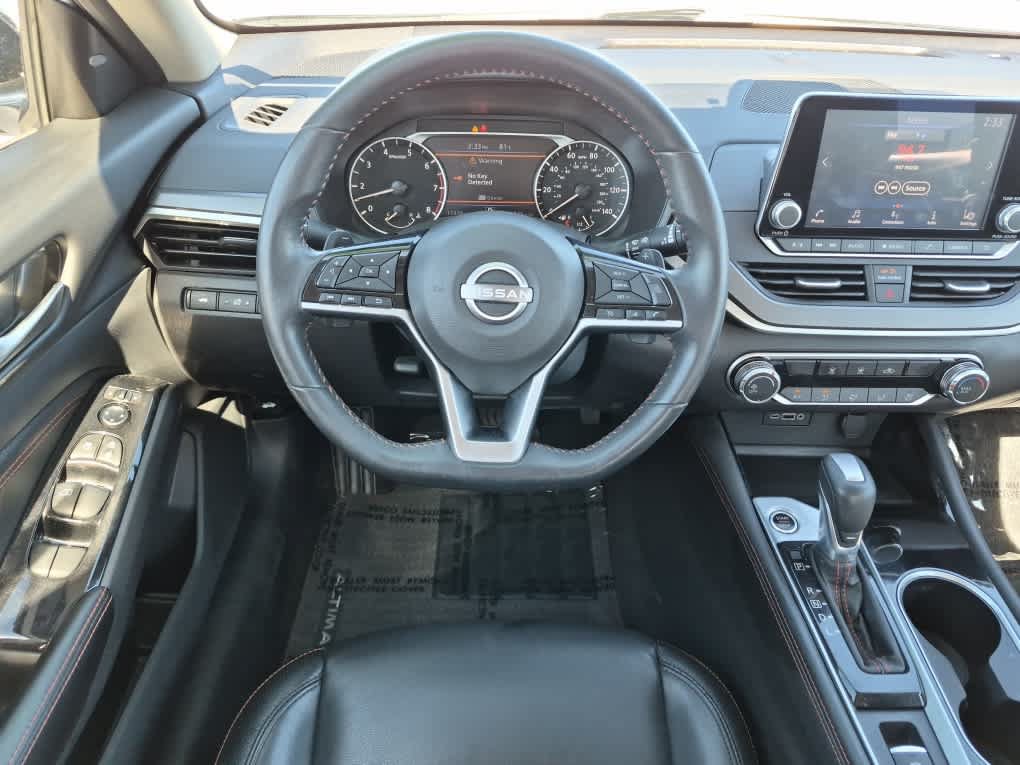 Used 2023 Nissan Altima 2.5 SR AWD/4WD image 8