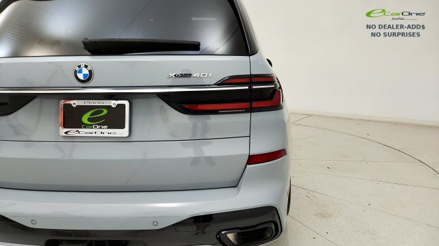 Used 2023 BMW X7 xDrive40i w/ Executive Package AWD/4WD image 28