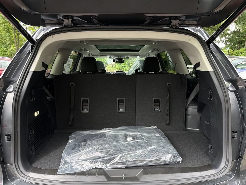 New 2026 Subaru Ascent Limited AWD/4WD image 18