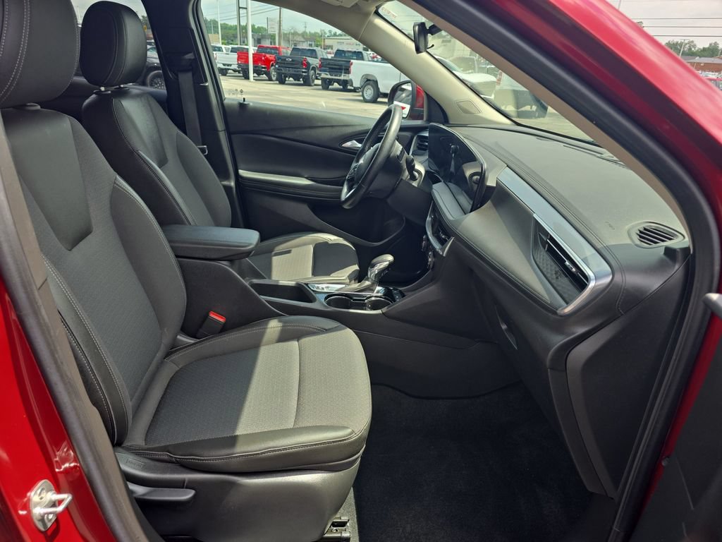 Used 2024 Buick Encore GX Preferred FWD image 19
