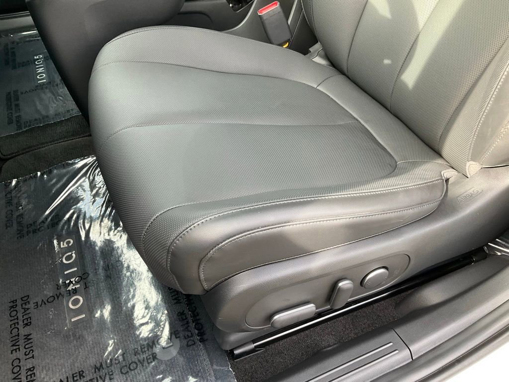 Used 2025 Hyundai Ioniq 5 SEL image 17