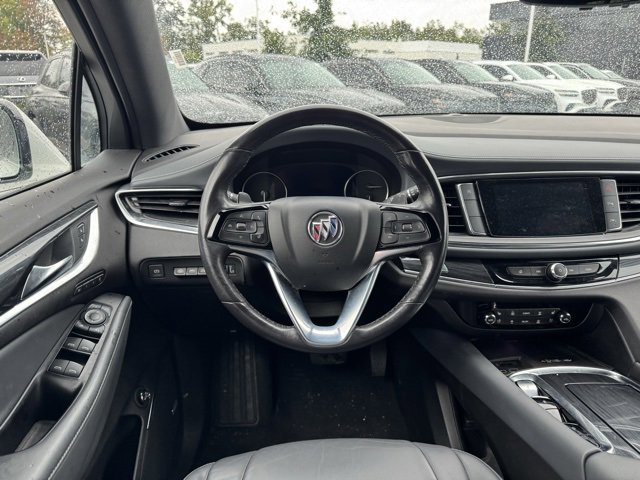 Used 2024 Buick Enclave Premium image 9