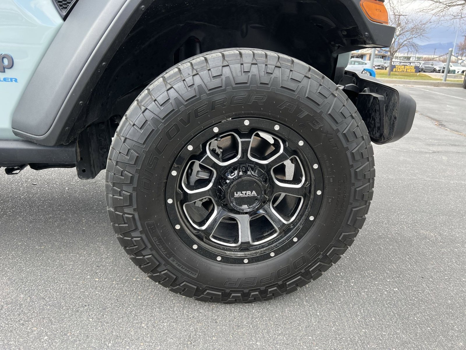 Used 2024 Jeep Wrangler Willys image 16