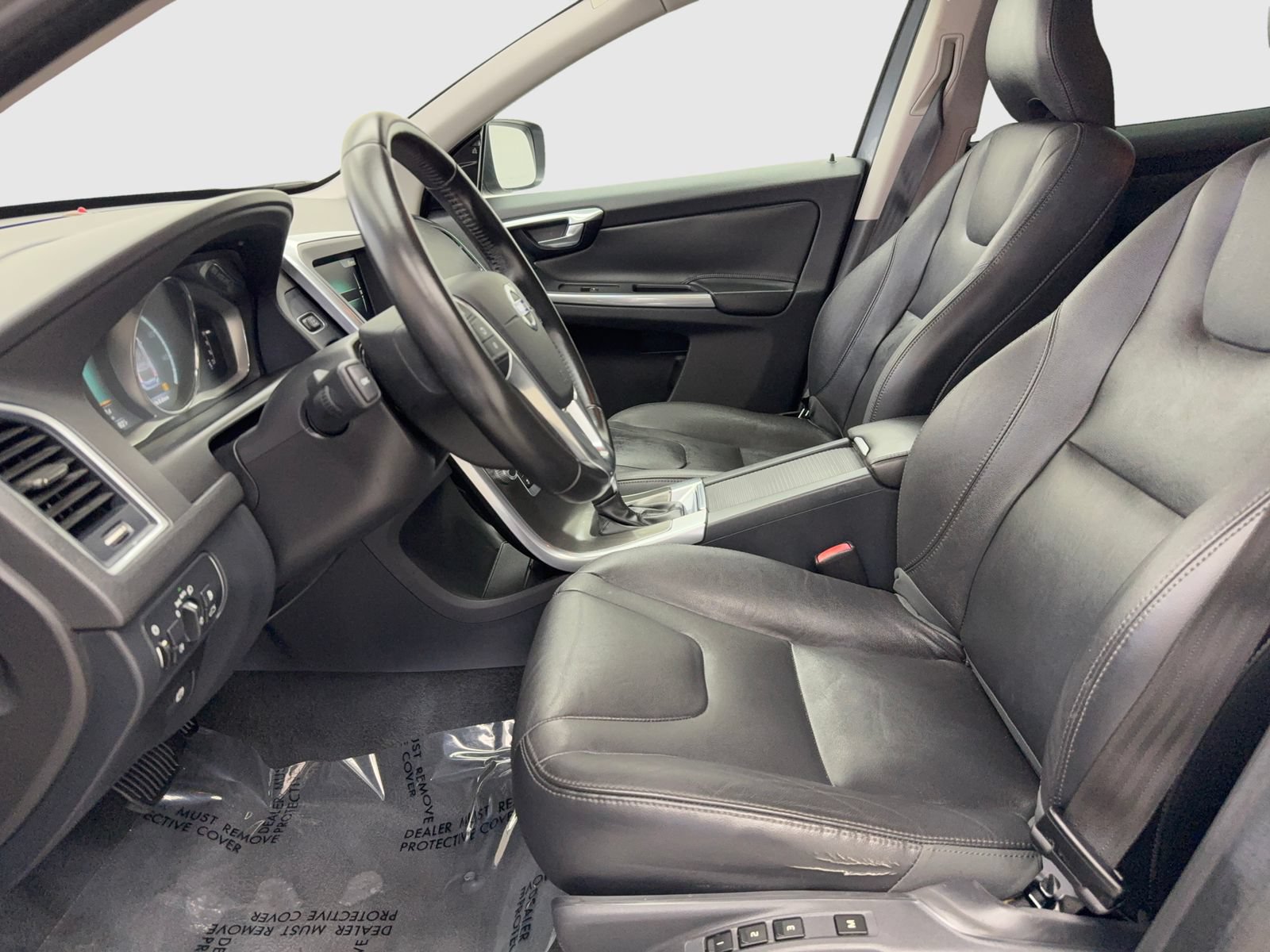 Used 2016 Volvo XC60 T6 AWD/4WD image 17