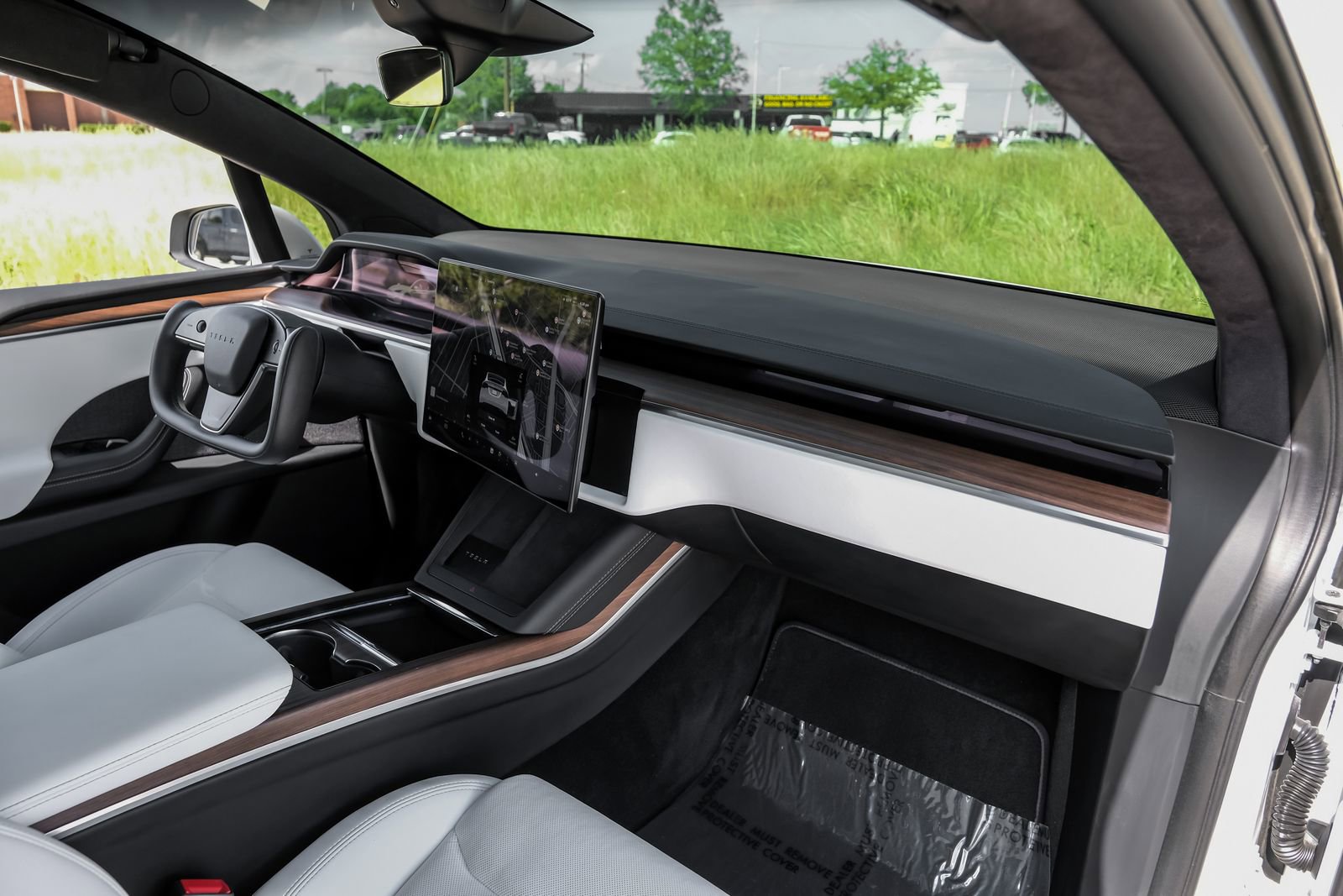 Used 2024 Tesla Model X AWD/4WD image 13