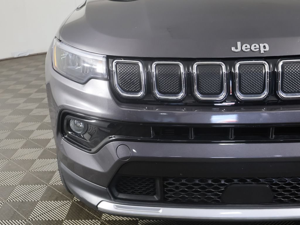Used 2022 Jeep Compass Limited AWD/4WD image 11