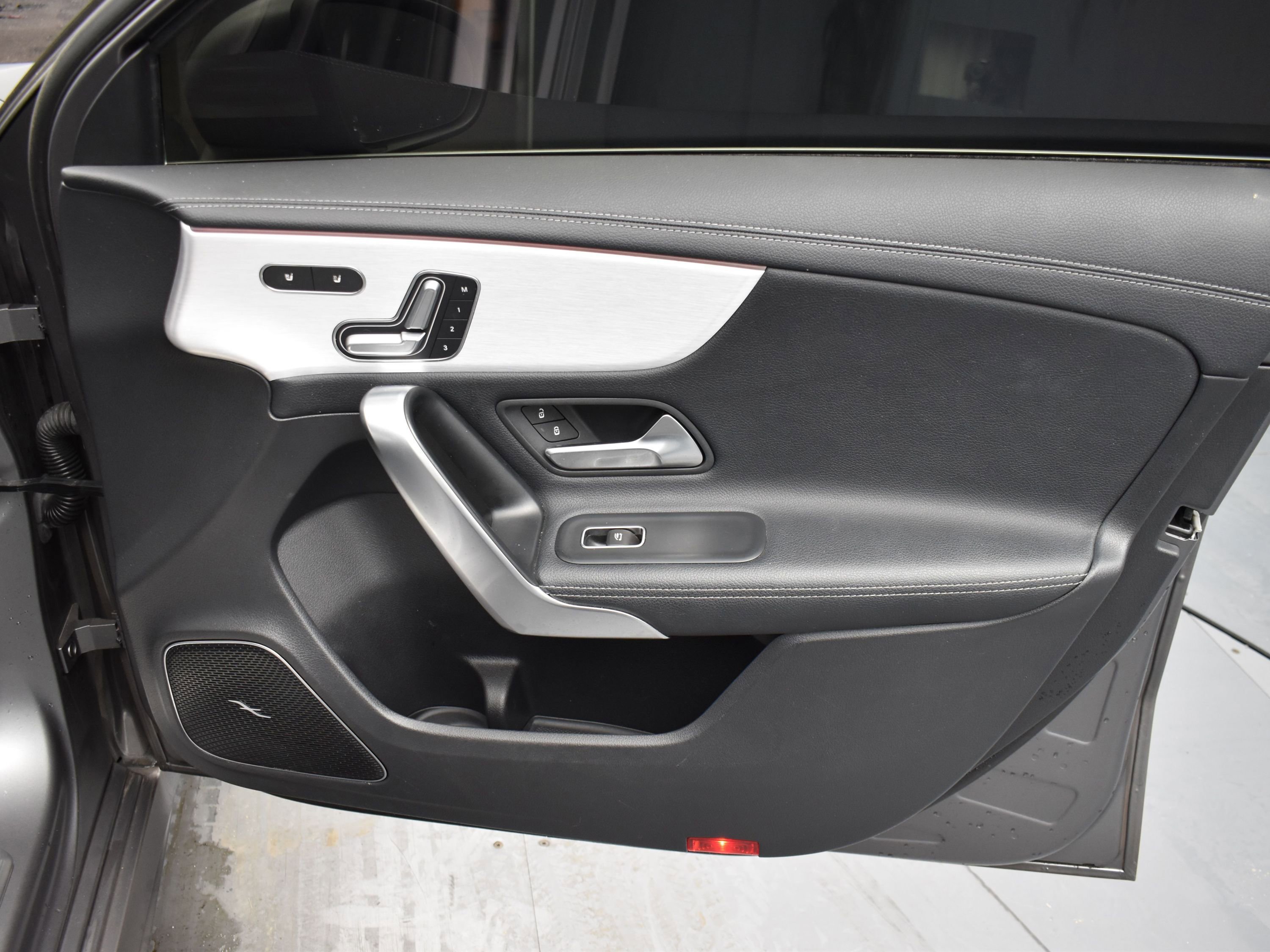 Used 2020 Mercedes-Benz A 35 AMG 4MATIC image 6