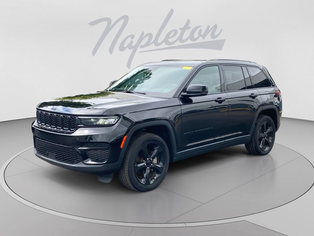 Used 2023 Jeep Grand Cherokee Altitude