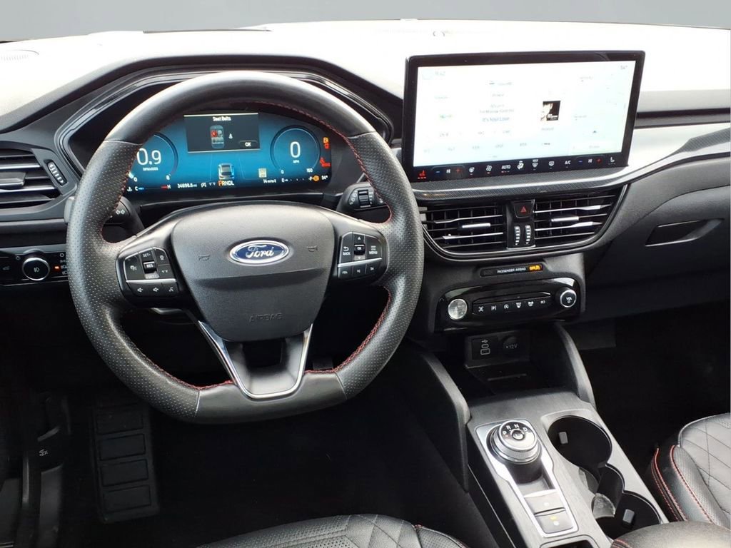 Used 2024 Ford Escape ST-Line Elite w/ Premium Technology Package AWD/4WD image 4