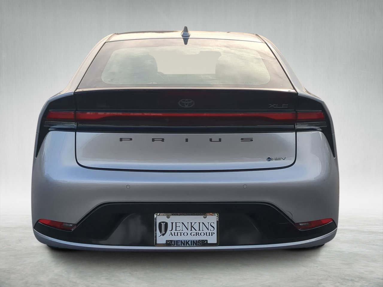 Used 2023 Toyota Prius XLE image 4