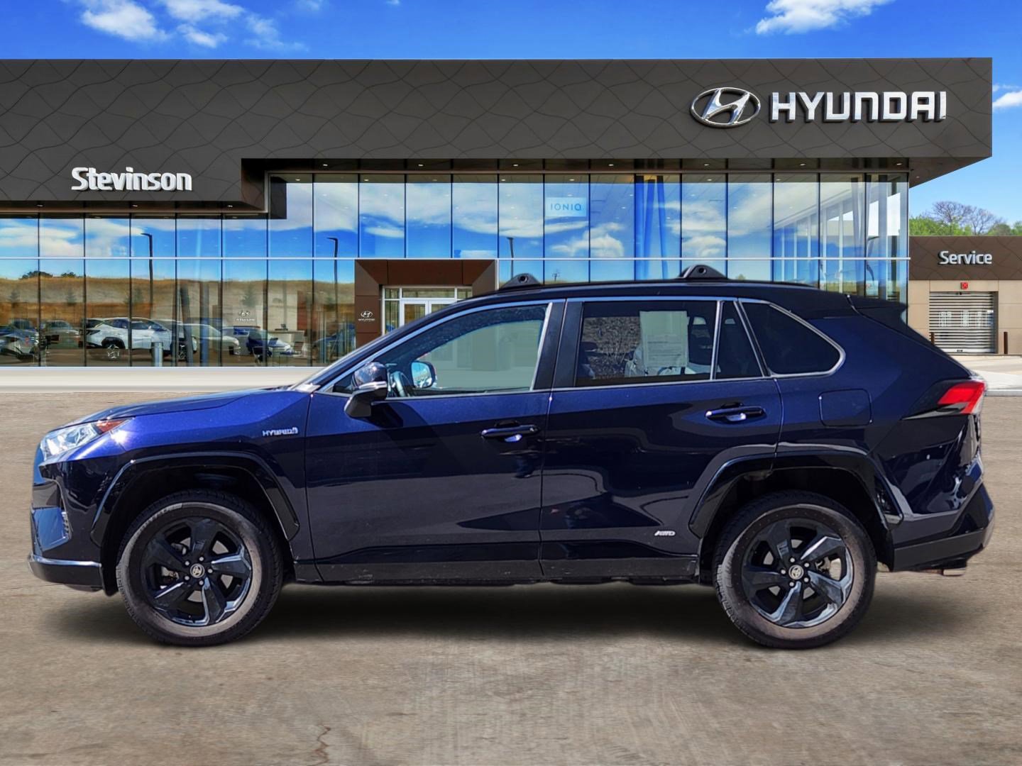 Used 2021 Toyota RAV4 XSE w/ XSE Grade Weather Package image 2