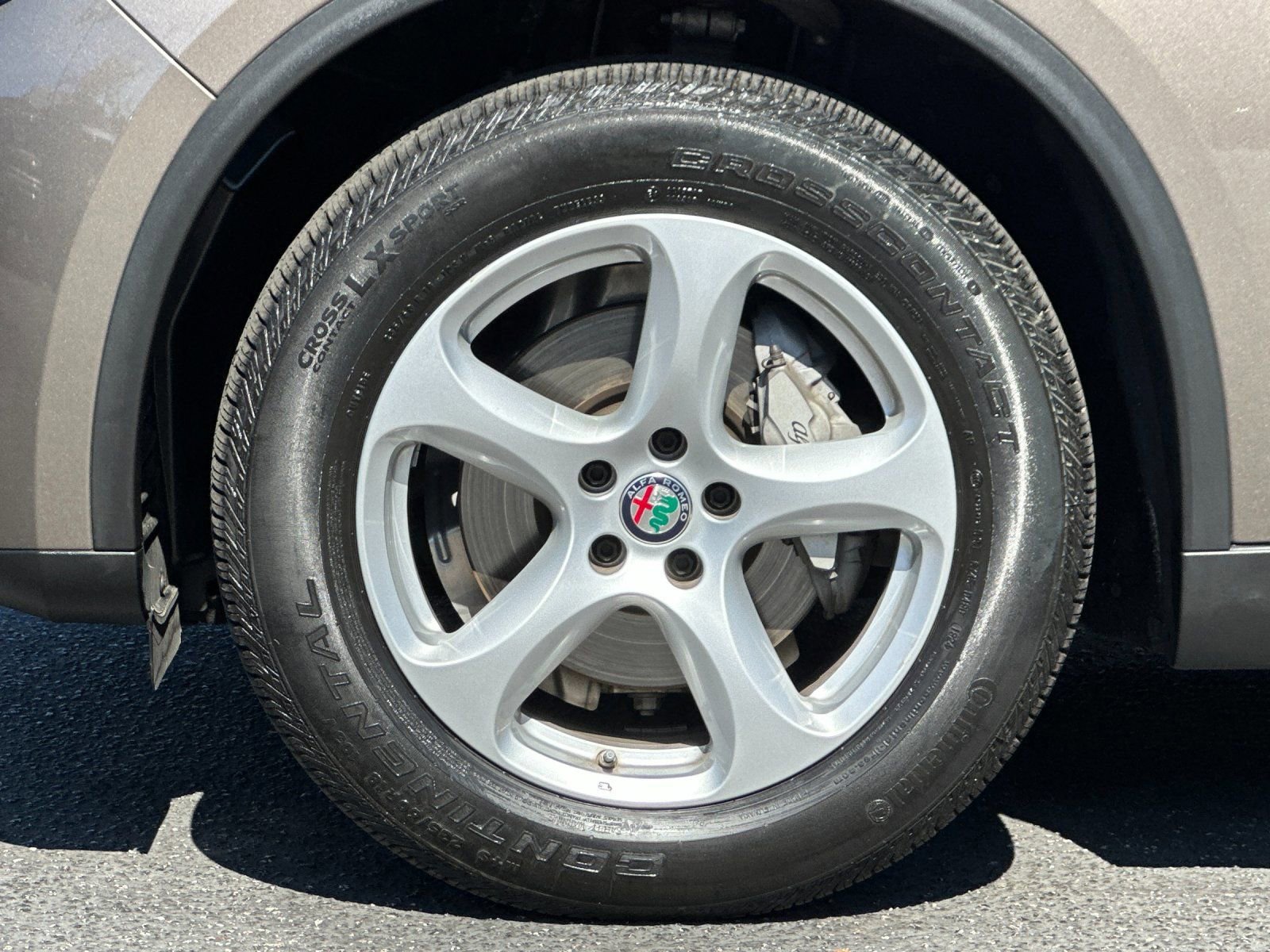Used 2019 Alfa Romeo Stelvio RWD image 32