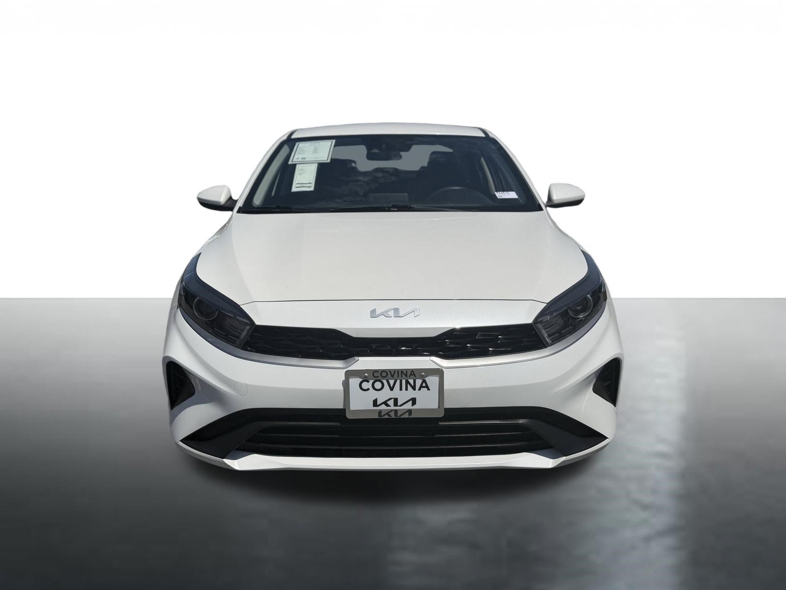 Used 2023 Kia Forte LXS FWD image 3