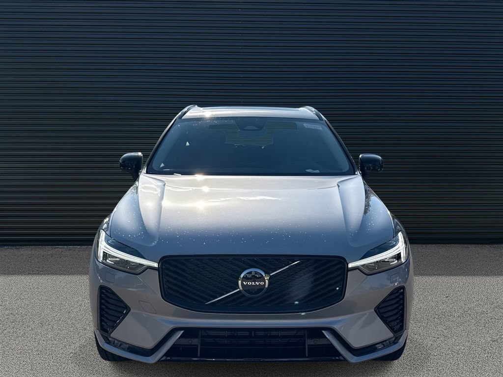 Used 2026 Volvo XC60 B5 Plus w/ Protection Package Premier AWD/4WD image 2
