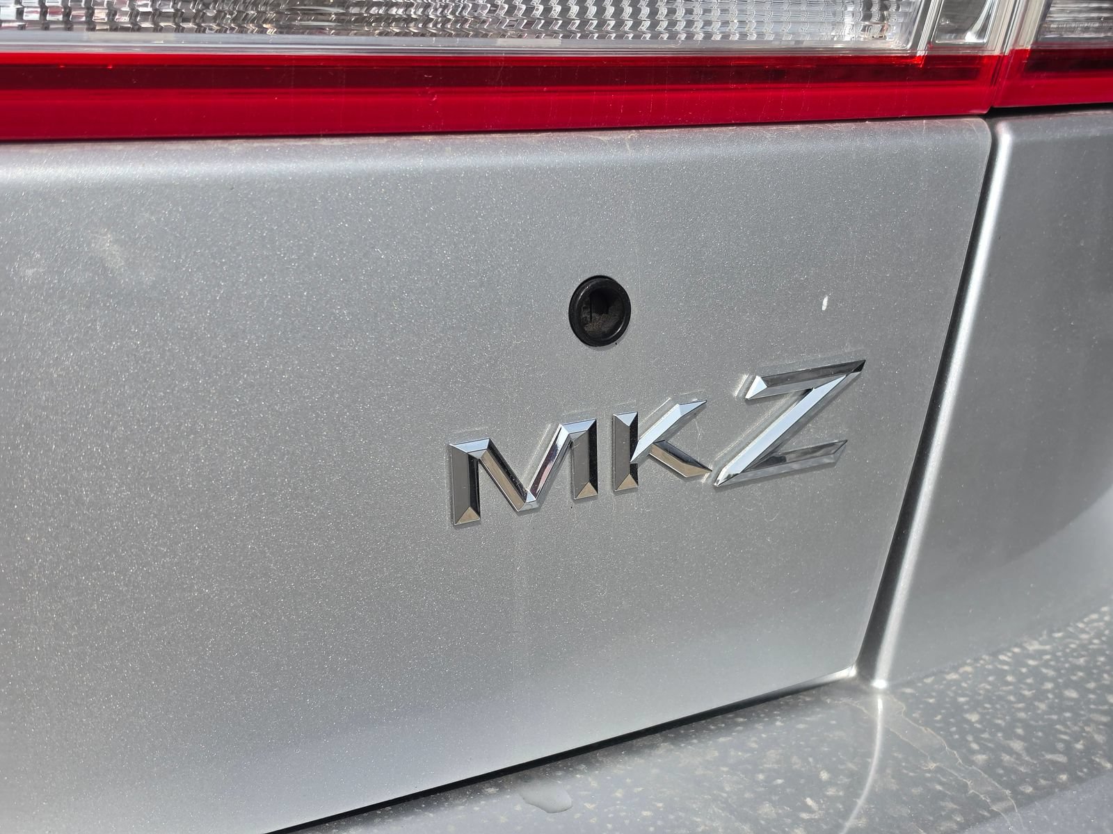 Used 2012 Lincoln MKZ FWD image 7