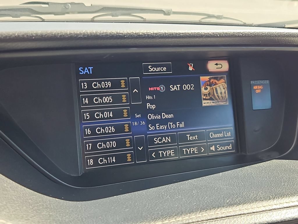 Used 2015 Lexus ES 300h w/ Navigation System Package FWD image 17