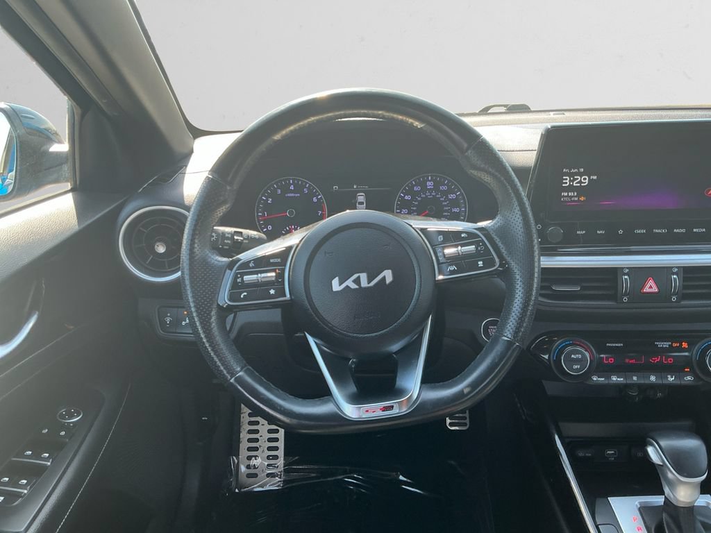 Used 2023 Kia Forte GT-Line w/ GT-Line Technology Package FWD image 12