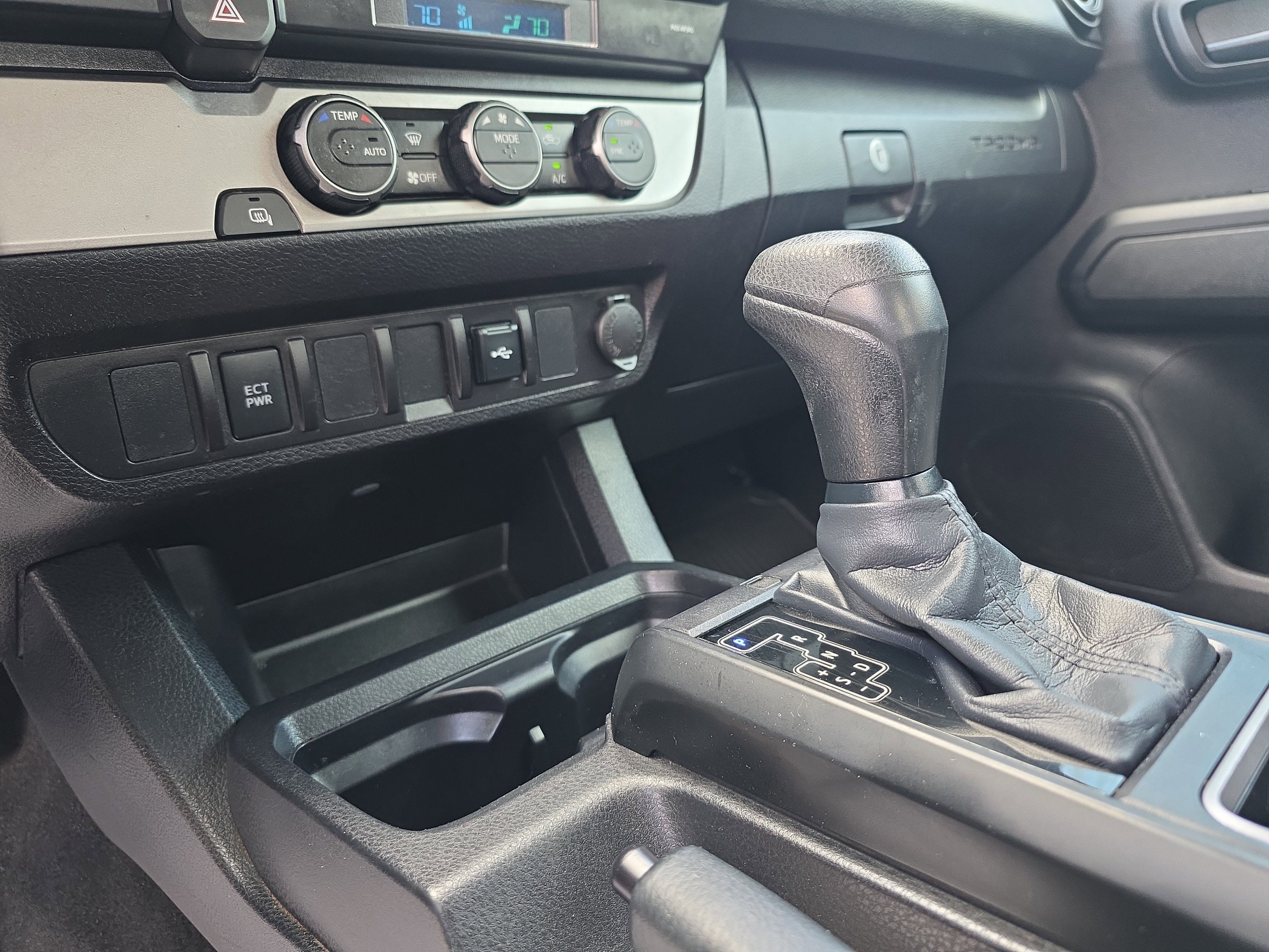 Used 2023 Toyota Tacoma SR RWD image 32