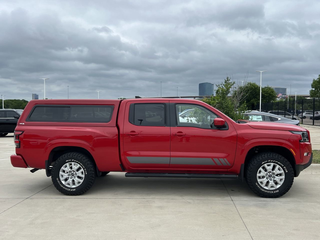 Used 2024 Nissan Frontier SV w/ Technology Package RWD image 3