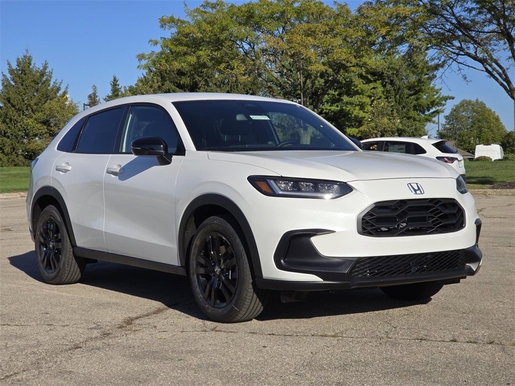 New 2026 Honda HR-V Sport image 2