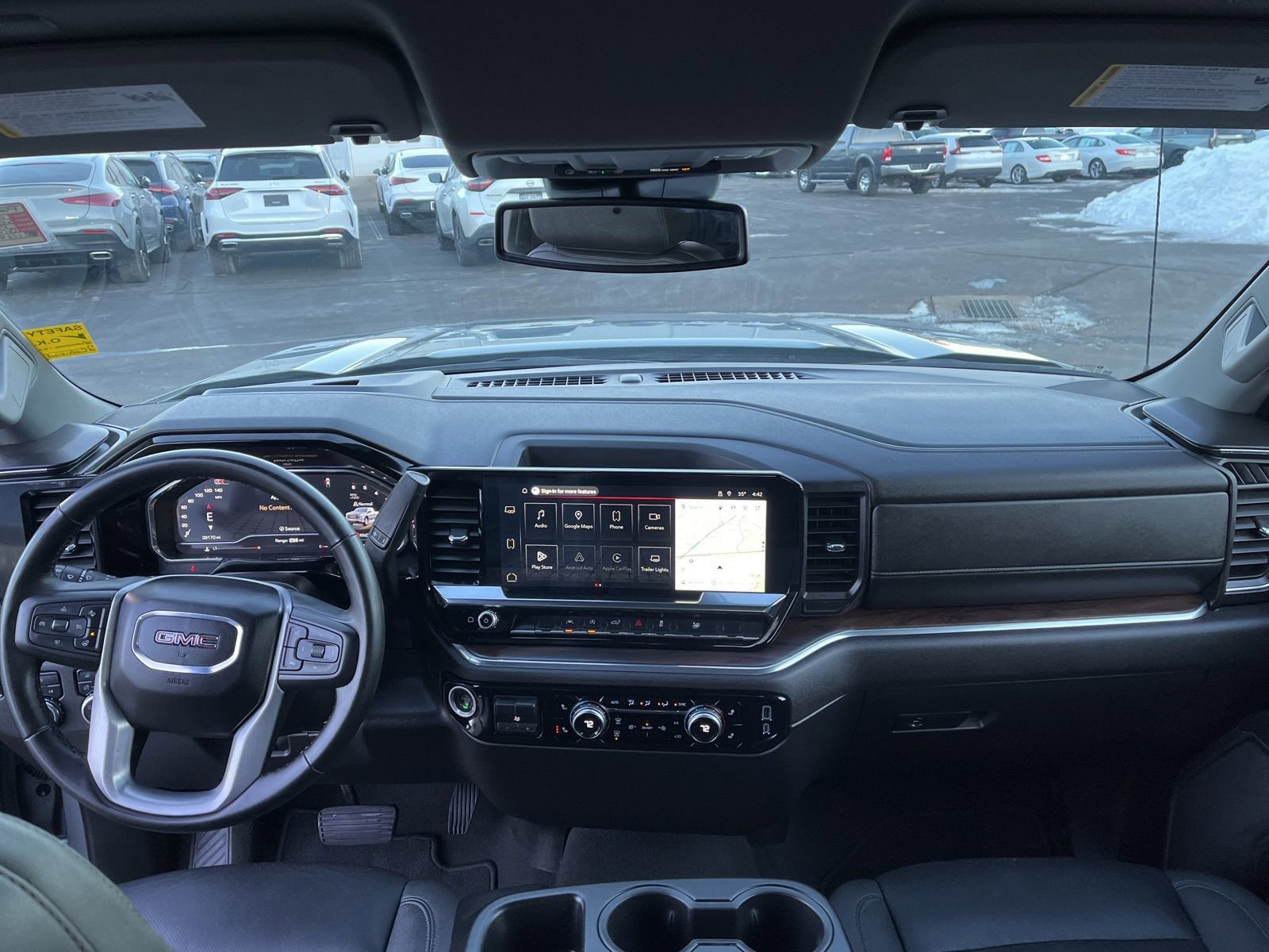 Certified 2025 GMC Sierra 1500 SLT image 37