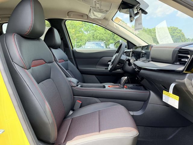 New 2026 Nissan Kicks SR w/ Interior Electronics Package FWD image 10