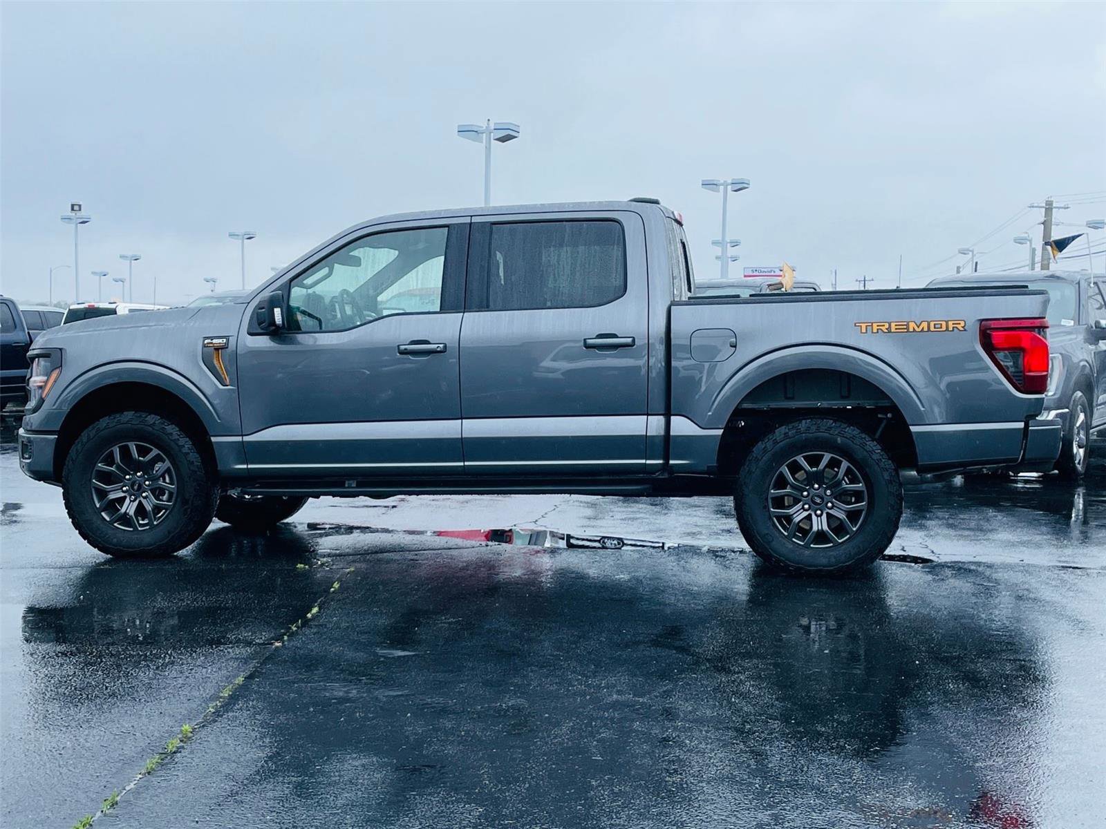 Used 2025 Ford F150 Tremor w/ Tow/Haul Package image 6