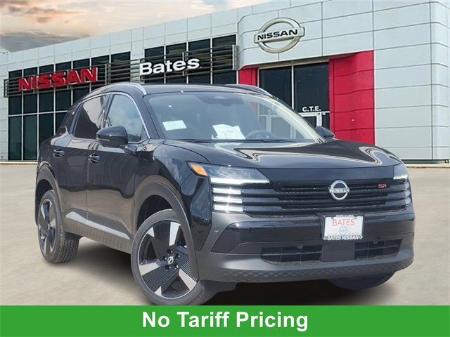 New 2026 Nissan Kicks SR