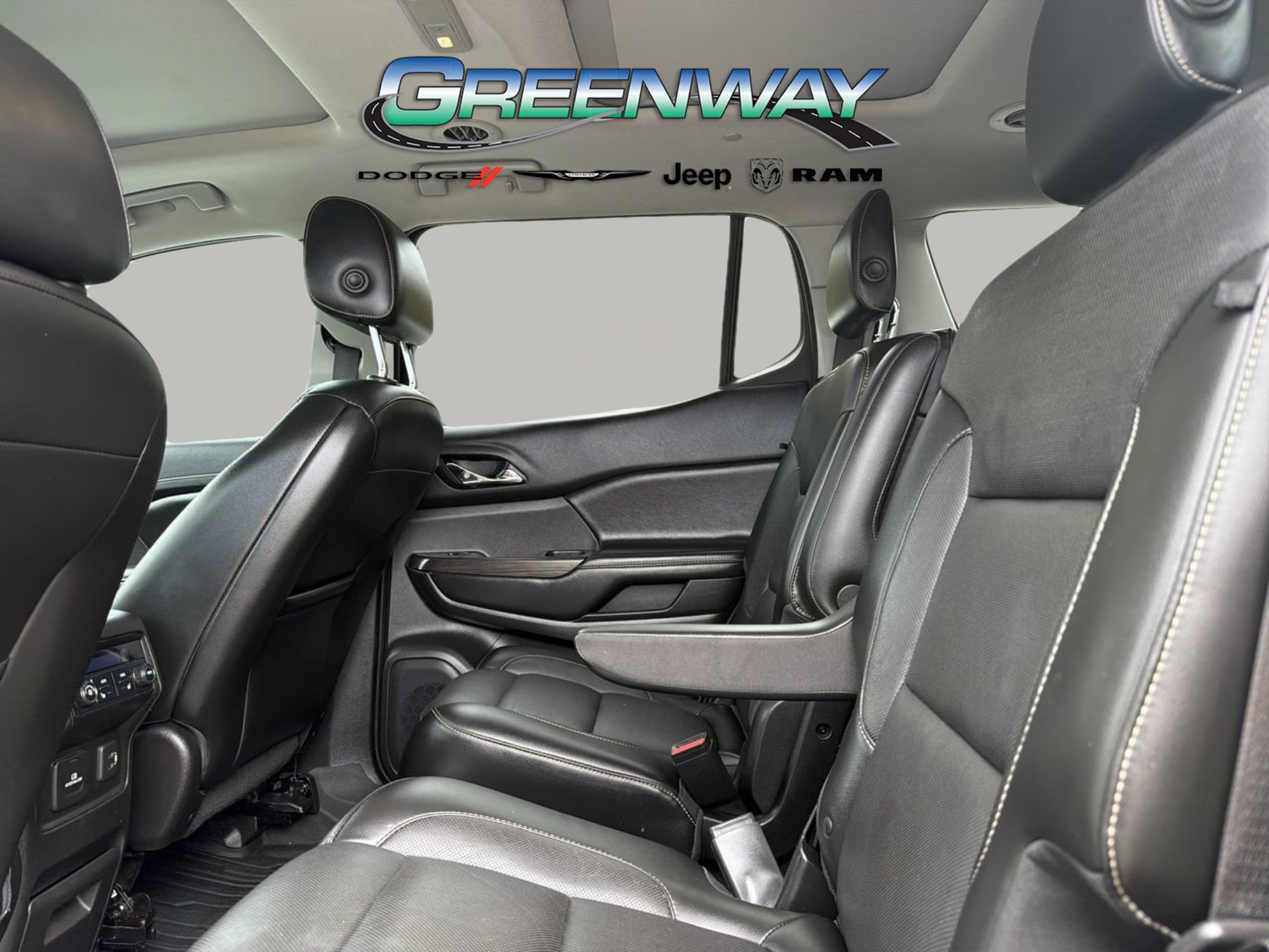 Used 2019 GMC Acadia SLT w/ LPO, Floor Liner Package FWD image 14