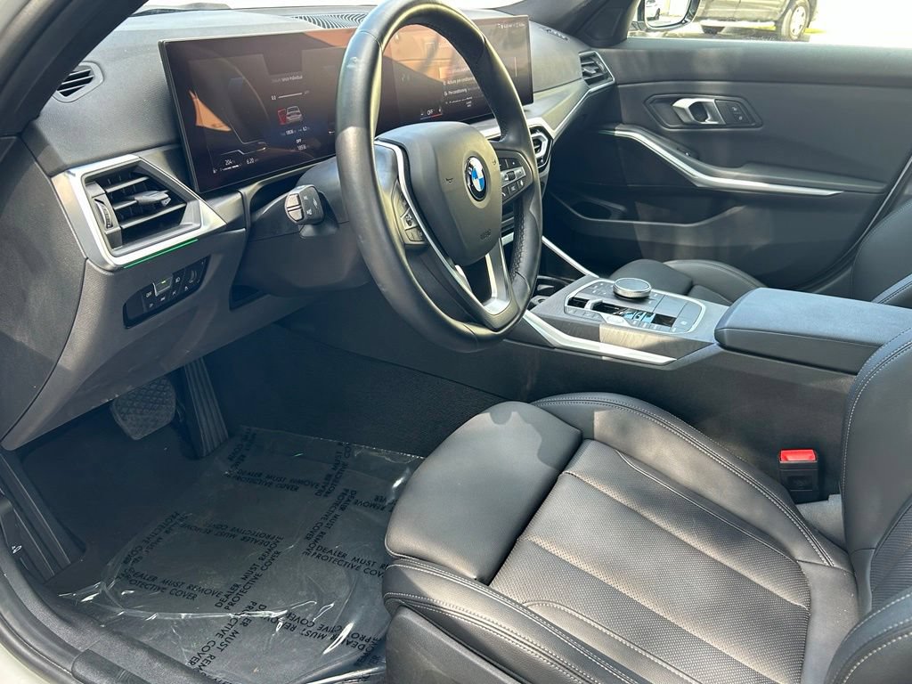 Used 2024 BMW 330i Sedan w/ Convenience Package RWD image 17