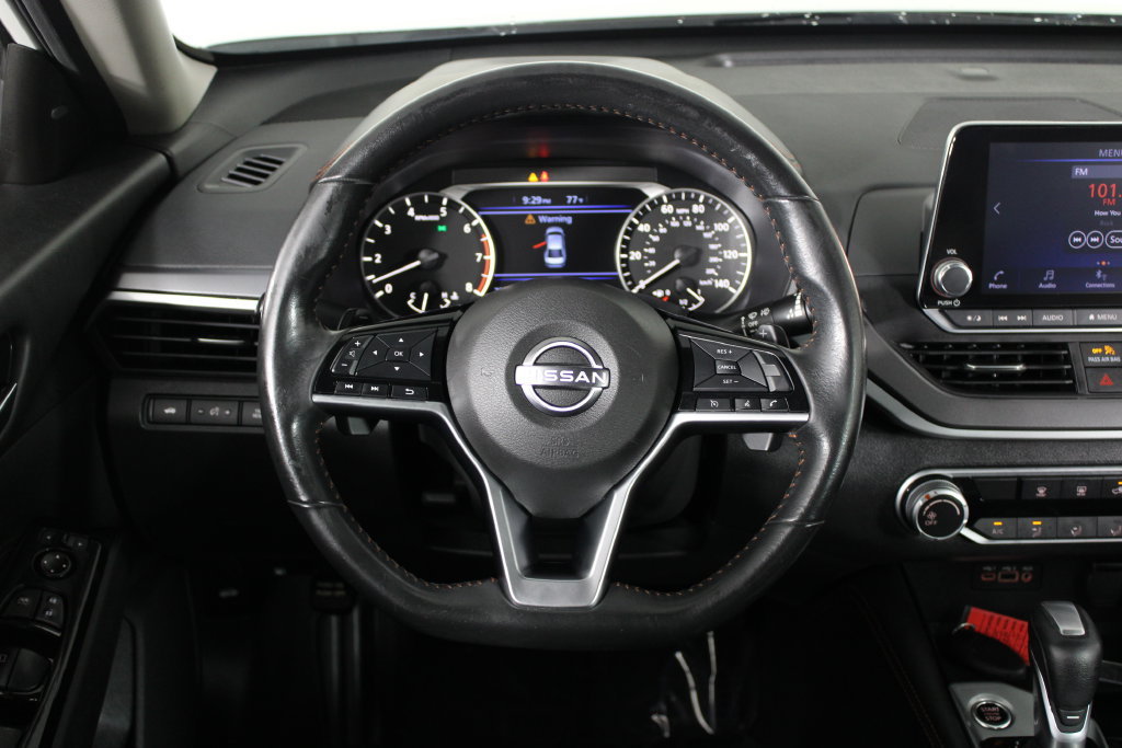 Certified 2023 Nissan Altima 2.5 SR FWD image 10