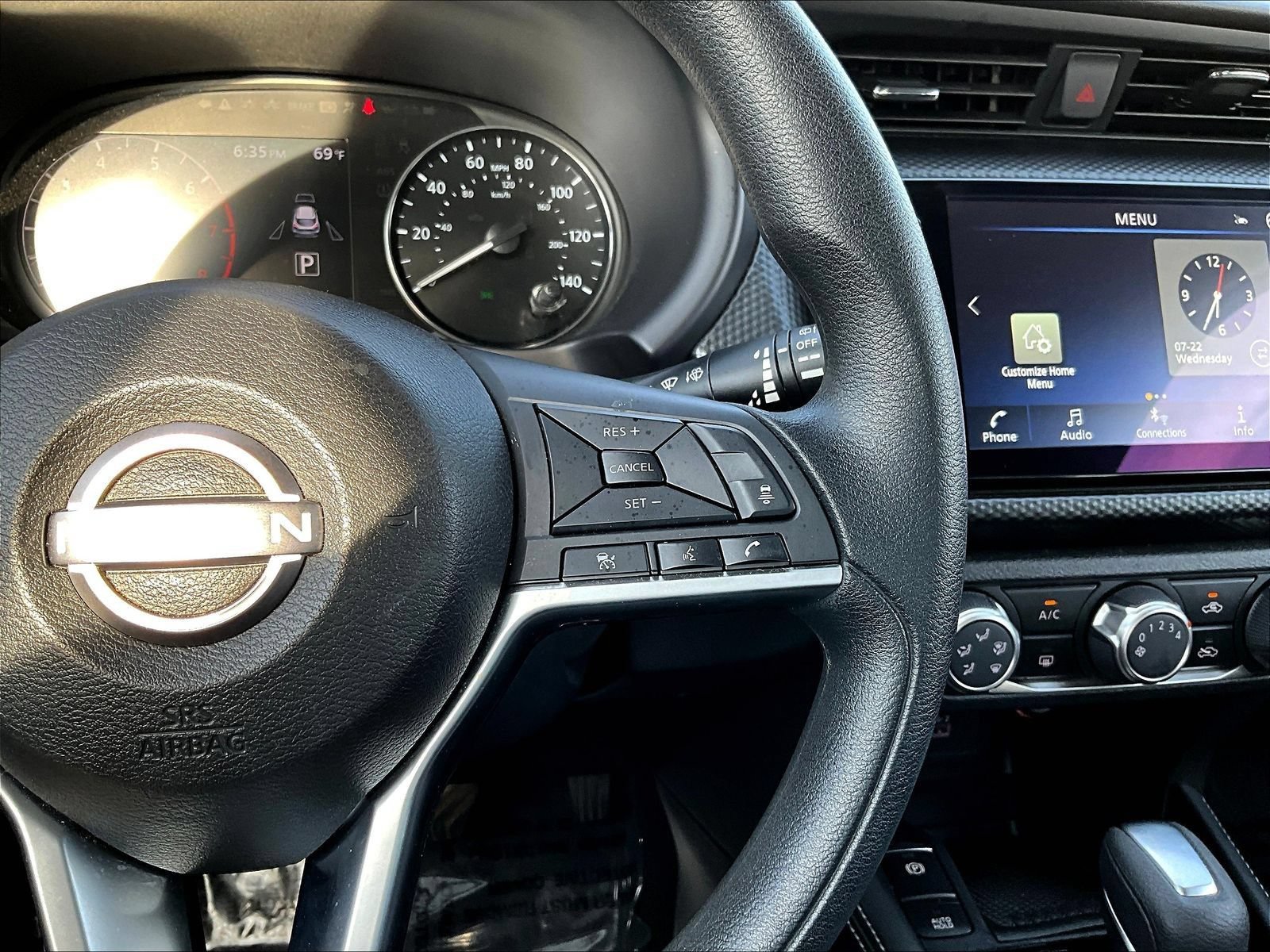 Certified 2024 Nissan Kicks SV FWD image 15