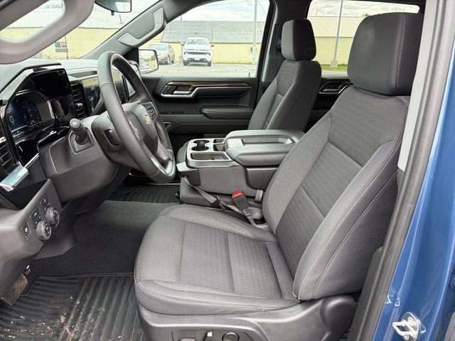 Used 2024 Chevrolet Silverado 1500 LT AWD/4WD image 16