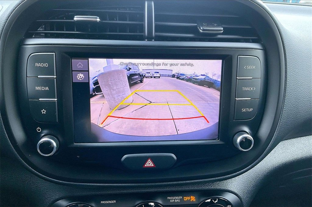 Certified 2022 Kia Soul LX w/ Technology Package image 20