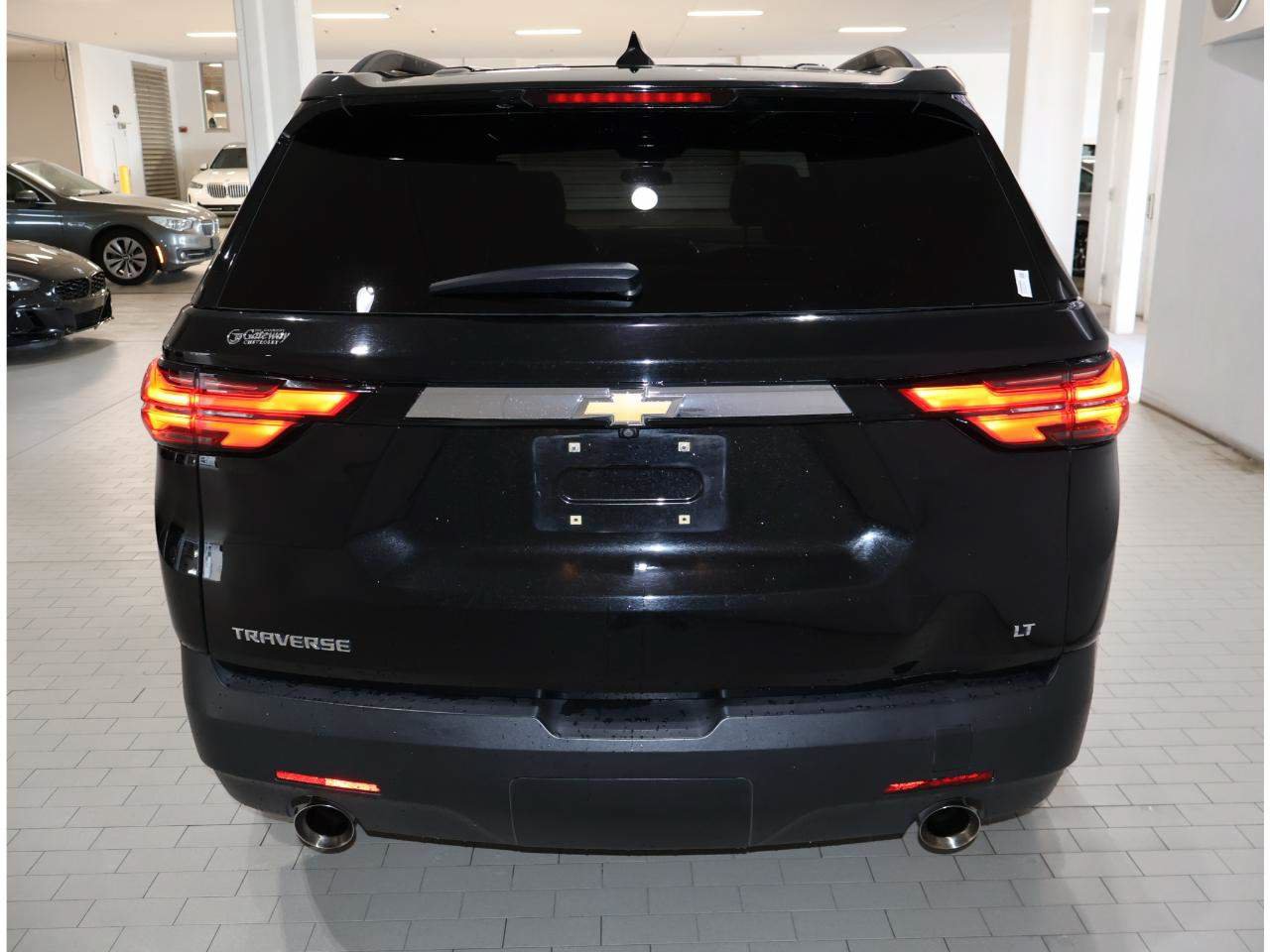 Used 2023 Chevrolet Traverse LT FWD image 6