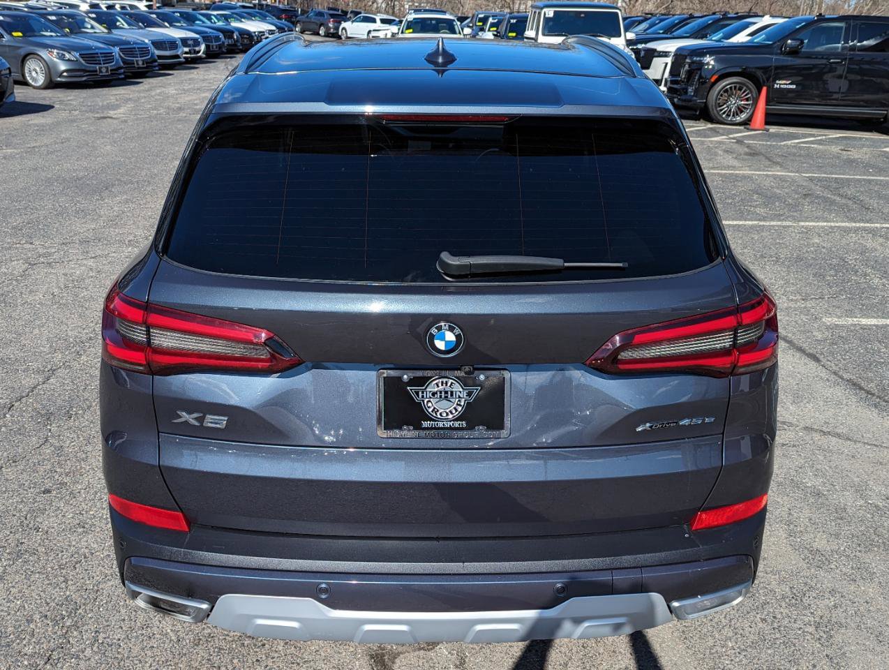 Used 2021 BMW X5 xDrive45e w/ Premium Package image 8