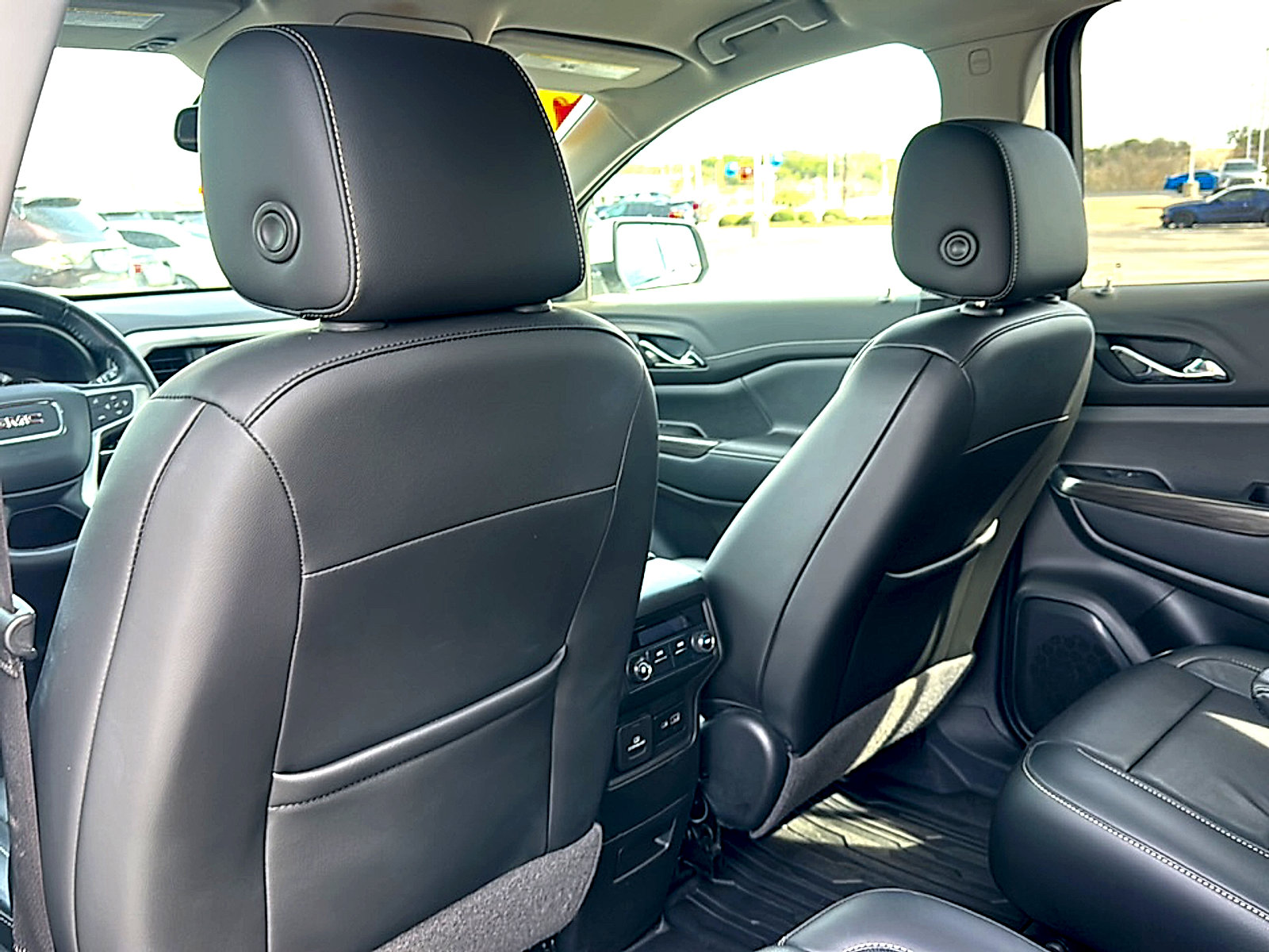 Used 2020 GMC Acadia SLT image 17