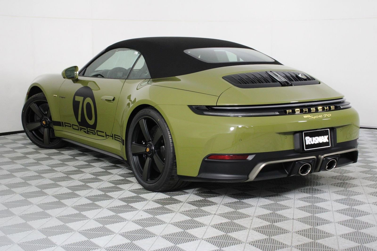 New 2026 Porsche 911 GTS RWD image 3