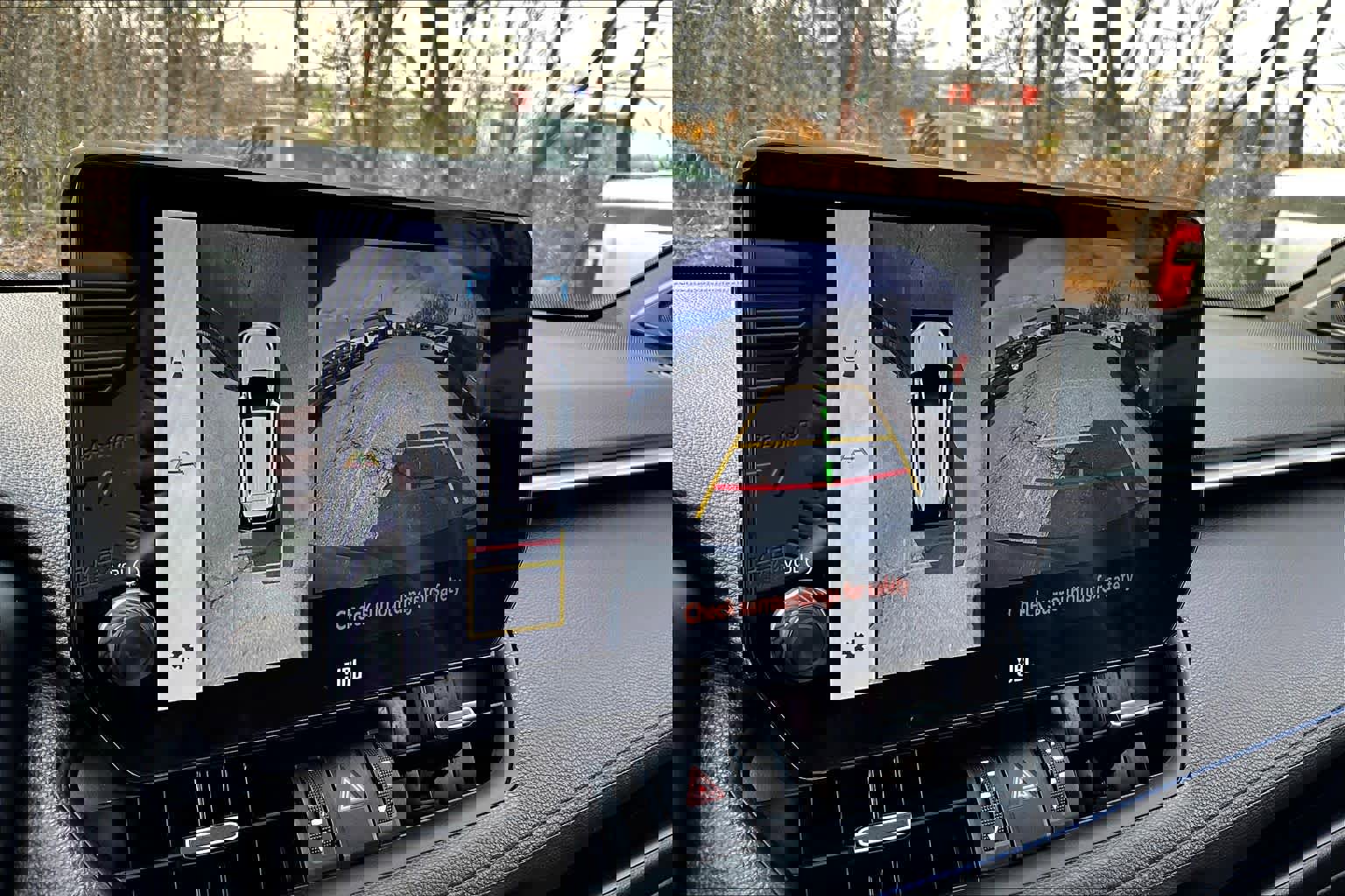 Used 2024 Toyota RAV4 XSE w/ Advanced Technology Package image 28