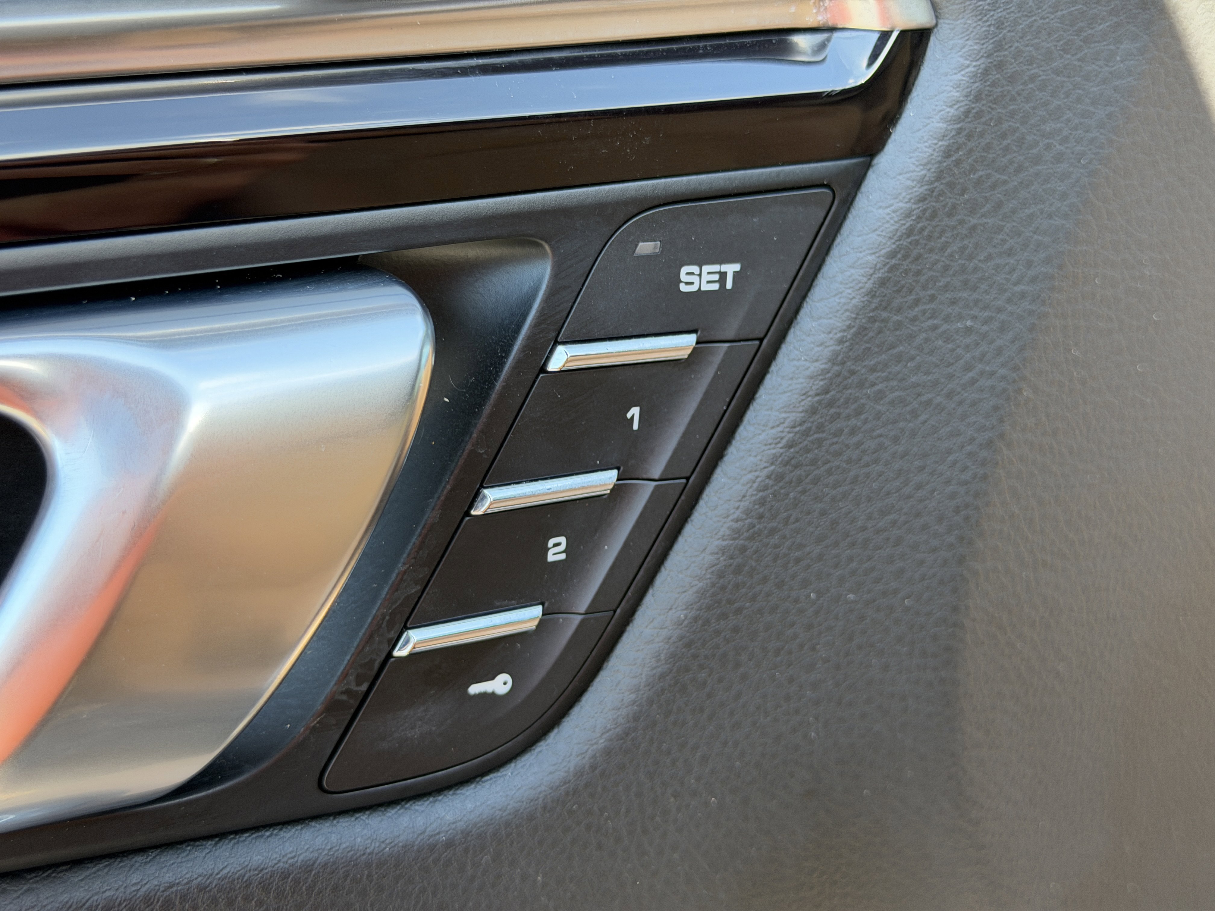 Certified 2021 Porsche Macan S image 21