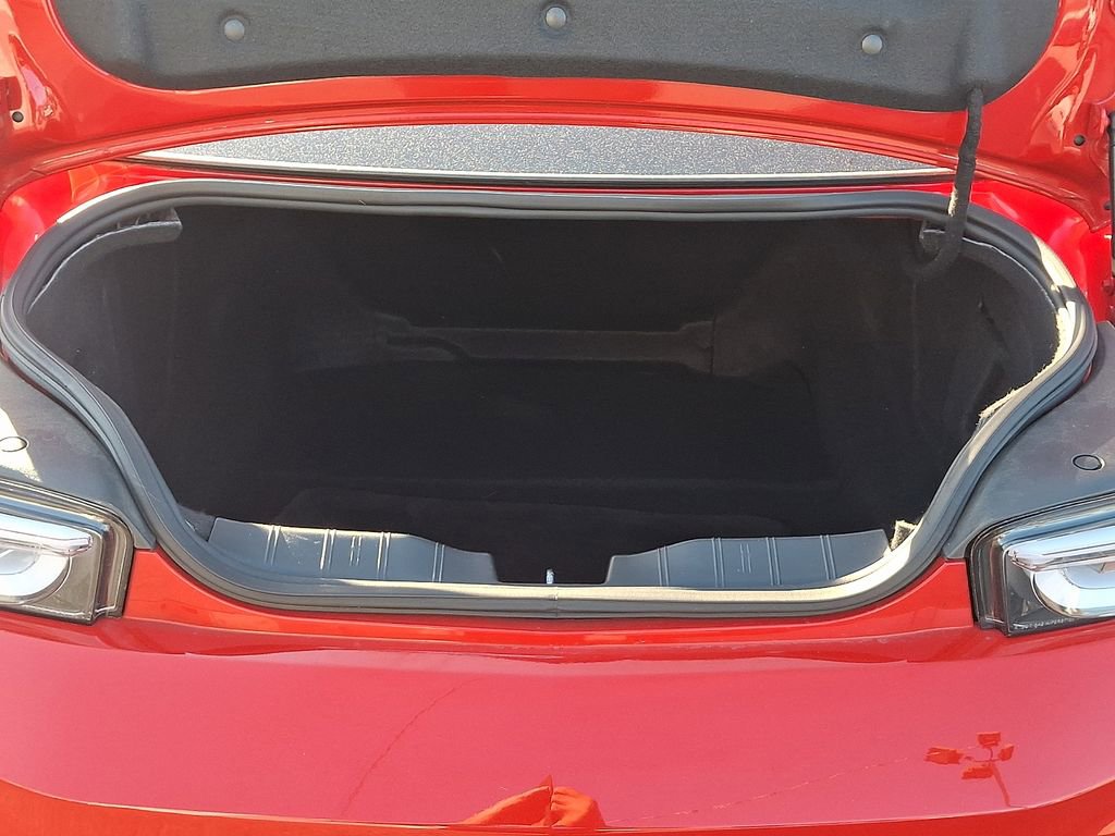 Used 2018 Chevrolet Camaro SS RWD image 29