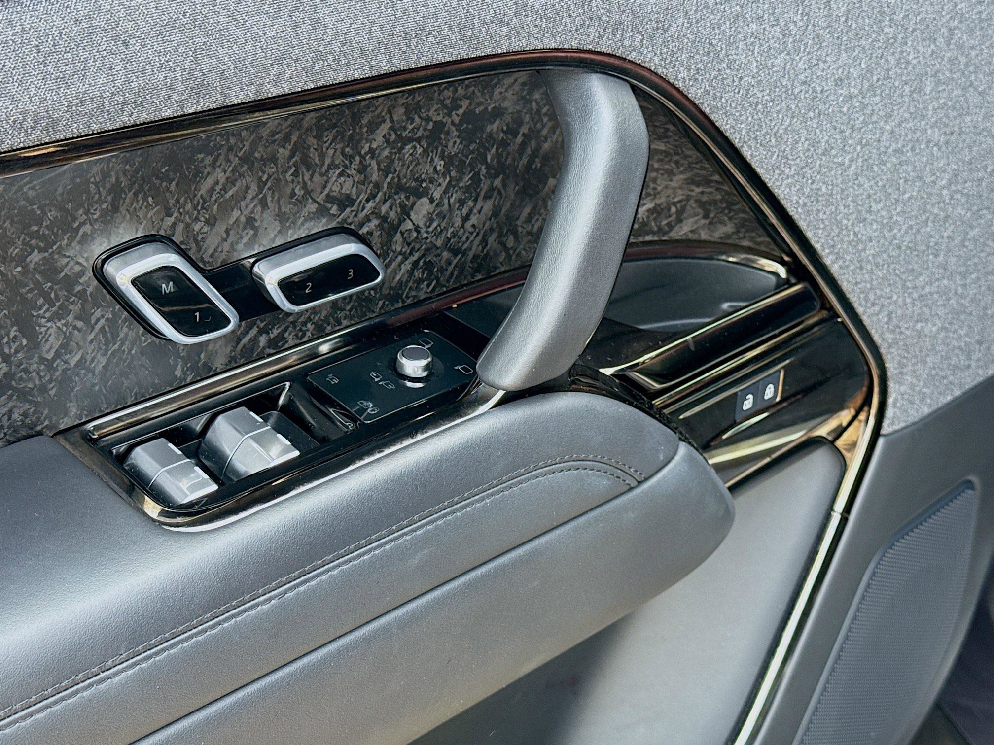 Used 2024 Land Rover Range Rover Sport Dynamic SE image 23