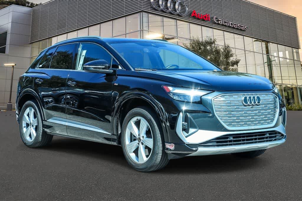 Used 2024 Audi Q4 e-tron Premium AWD/4WD image 3