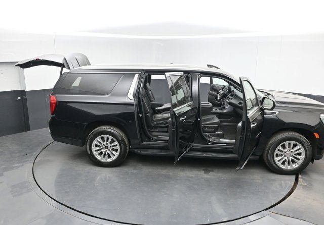 Used 2023 GMC Yukon XL SLT w/ Max Trailering Package AWD/4WD image 50
