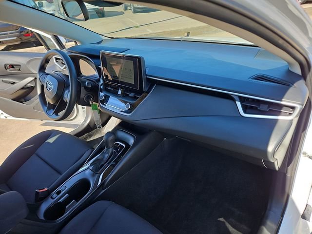Used 2024 Toyota Corolla LE image 25